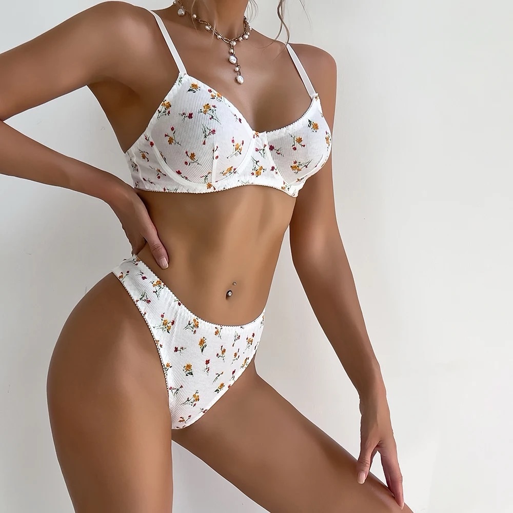 Girlcore White Floral Bra + Panty Lingerie Intimate Set